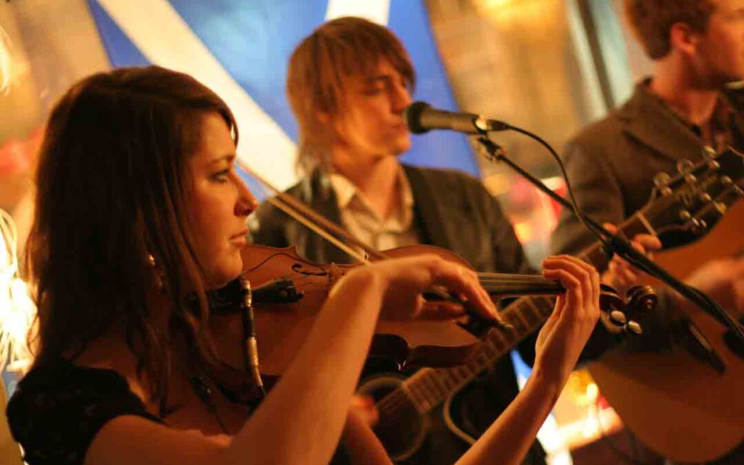 Benefits of recording studio over recording label